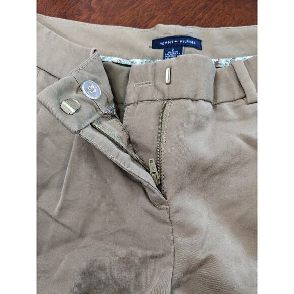 Tommy Hilfiger Chino Shorts 2 Khaki Pleated Classic Casual Golf Beige Everyday - Picture 9 of 10
